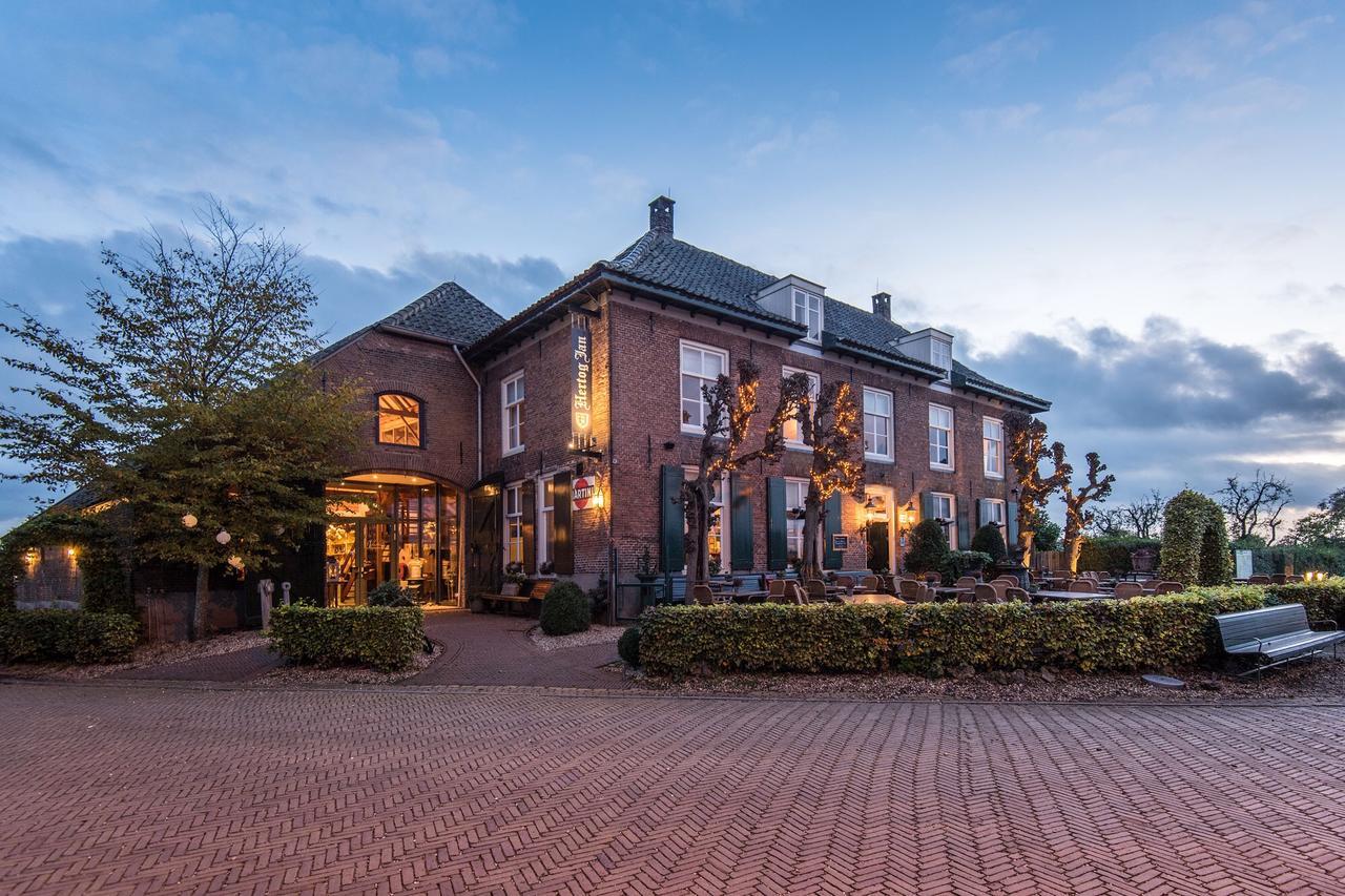 Veerhuis Opheusden Bagian luar foto